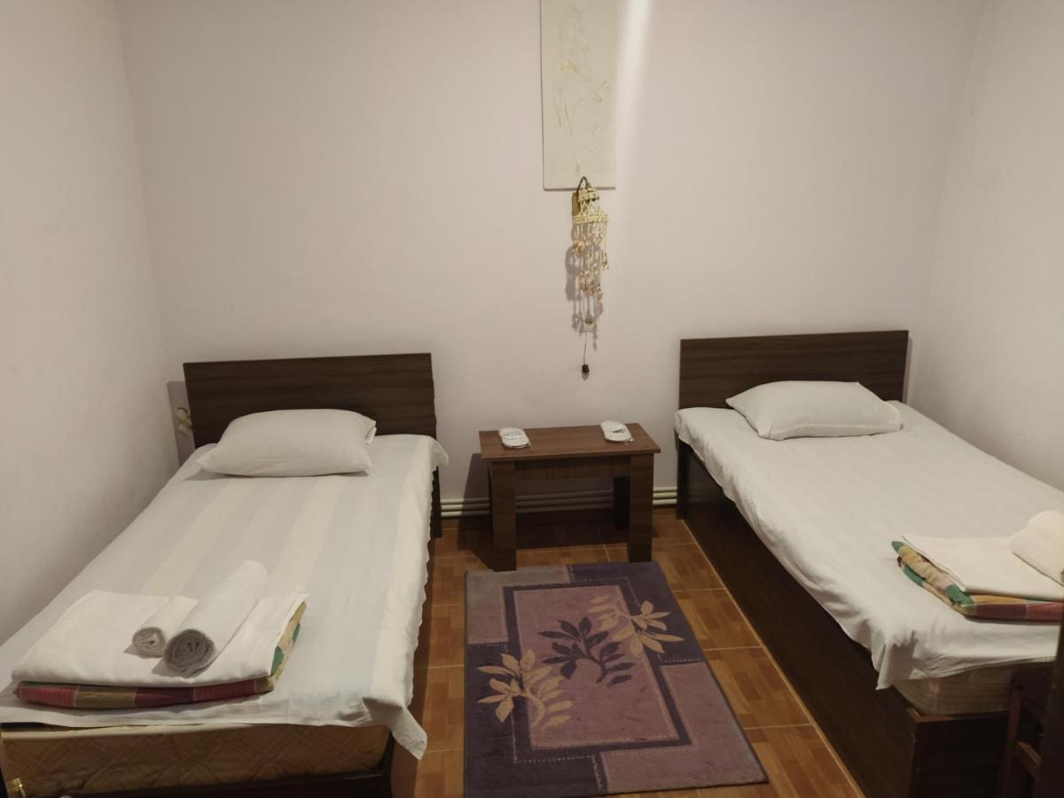 Iris In Debed Canyon Bed & Breakfast Alaverdi