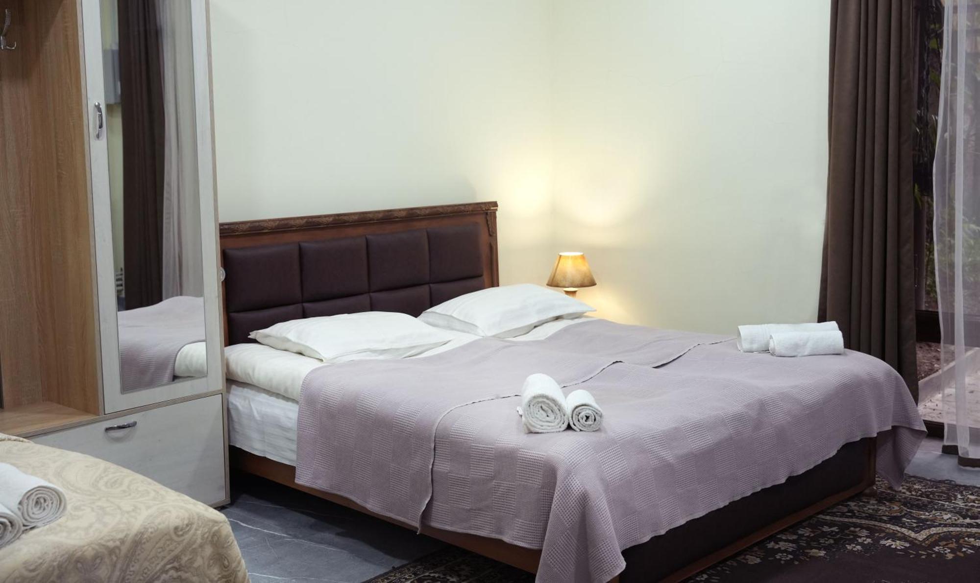 Bed & Breakfast Iris In Debed Canyon 2*
